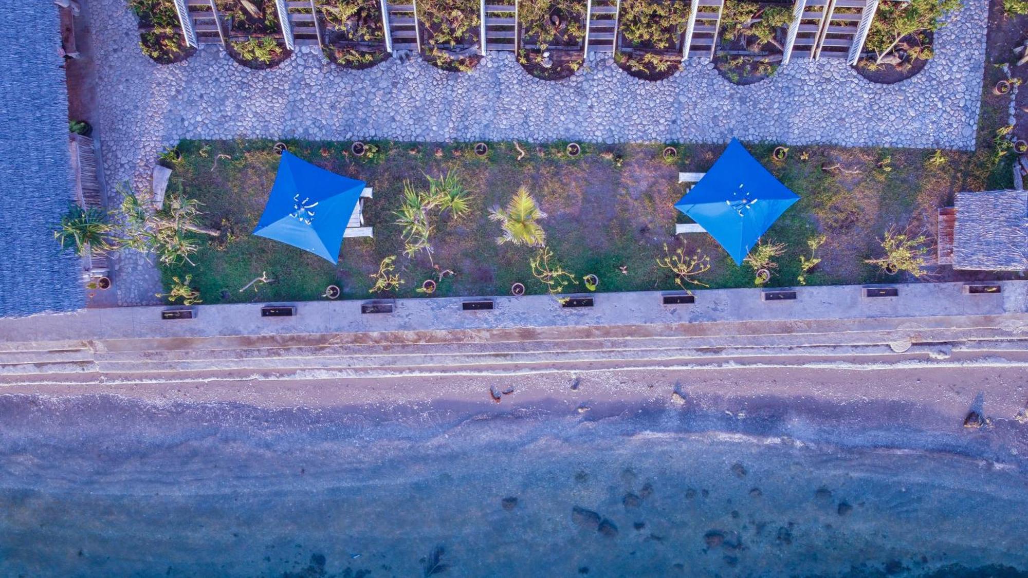 Moyo Island Resort Exterior foto